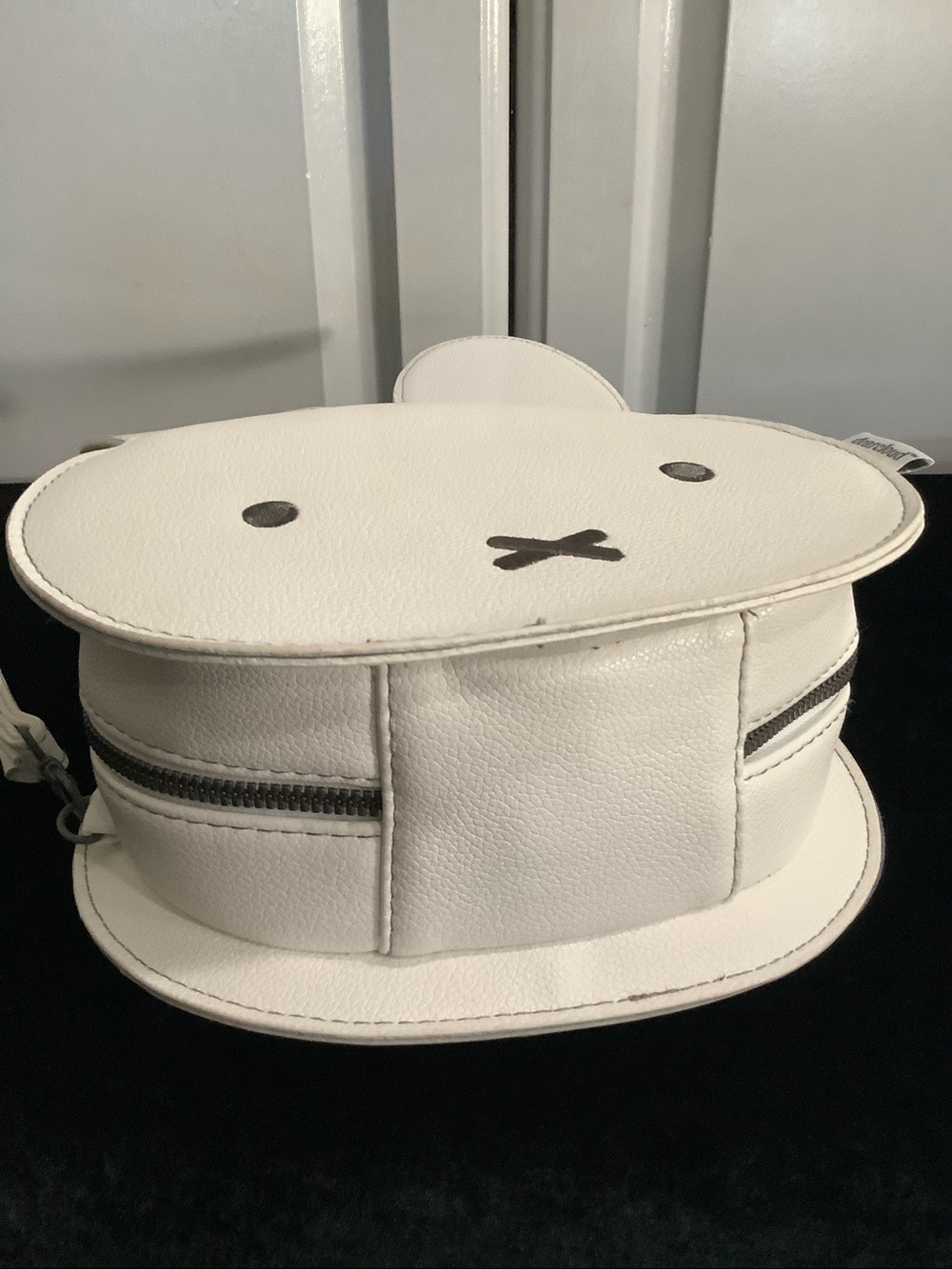 Miffy White Bunny Crossbody Bag - Kids Accessories Excellent Condition - Picture 5 of 11